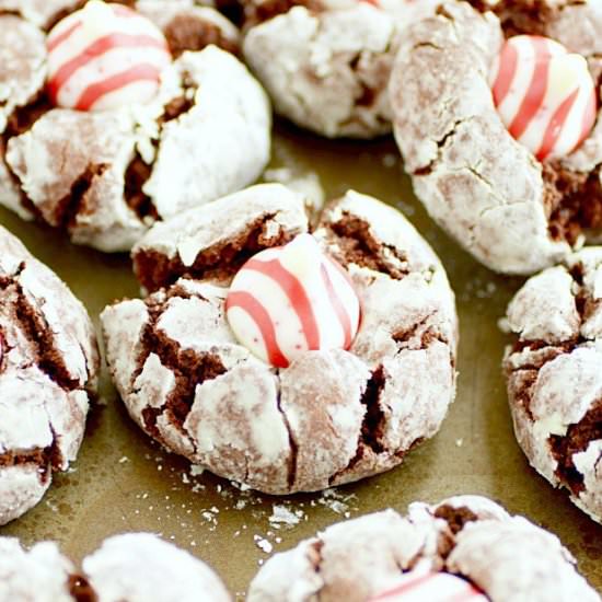 Crinkle Candy Cane Kiss Cookies