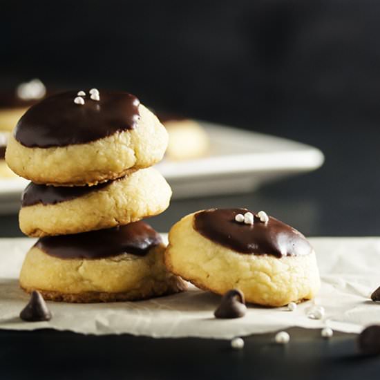 Chocolate Almond Stuffed Cookies