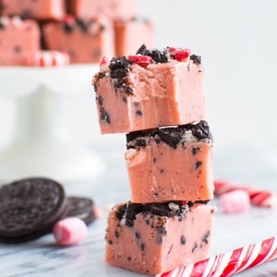 Peppermint Cookies n’ Creme Fudge