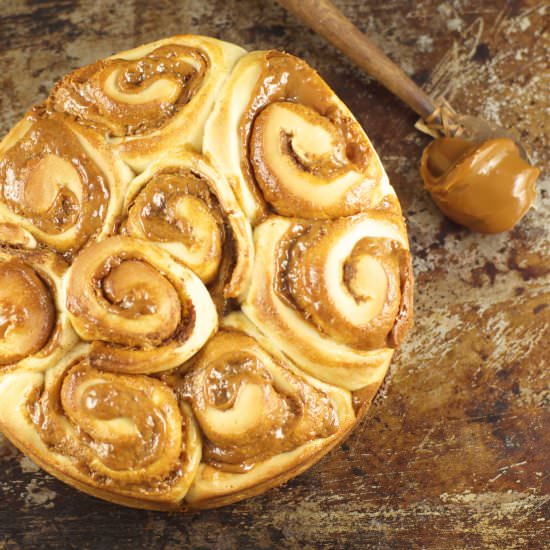 Dulce de Leche Cinnamon Rolls