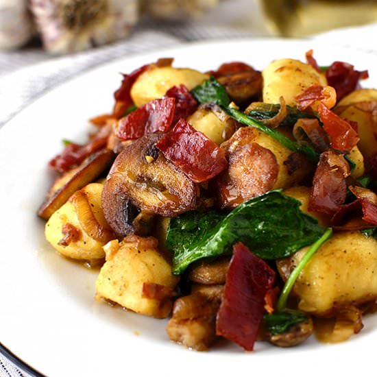 Gnocchi with Spinach, Mushrooms
