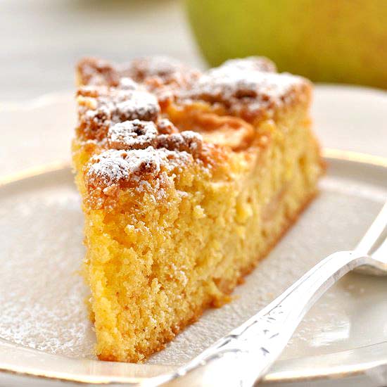 Apple Pie with Amaretti Cookies