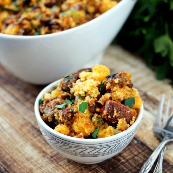 Holiday Sausage Cornbread Stuffing