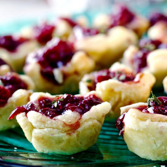 Cranberry Raspberry Brie Bites