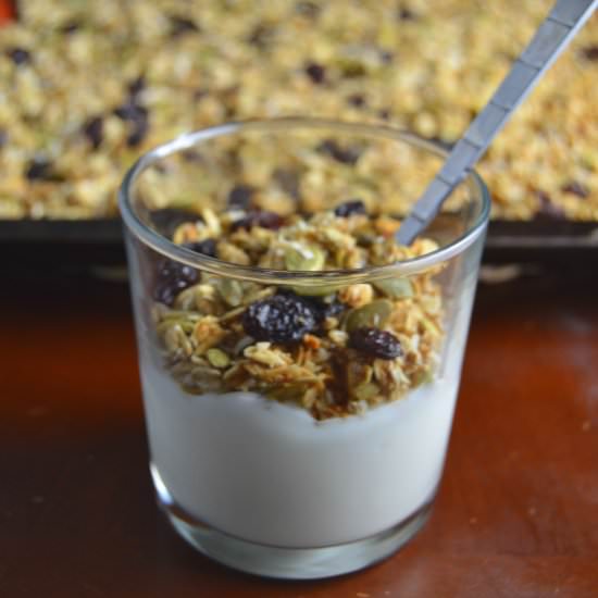 Applesauce and Pumpkin Seed Granola