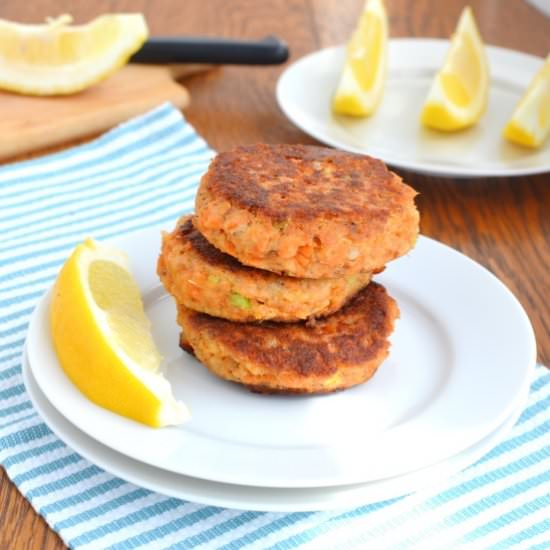 Salmon Cakes