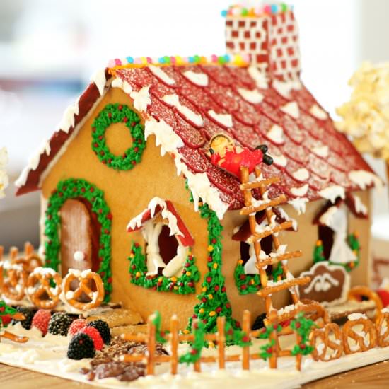Christmas Gingerbread House