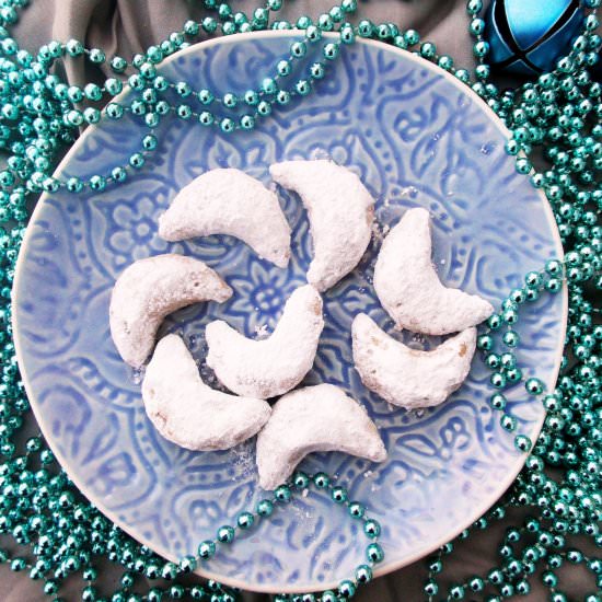 Cardamom Crescent Cookies