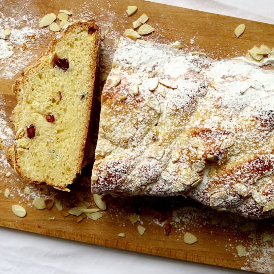 Czech Christmas Bread (Vanocka)