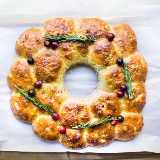 Cranberry Stuffed Brioche Wreath