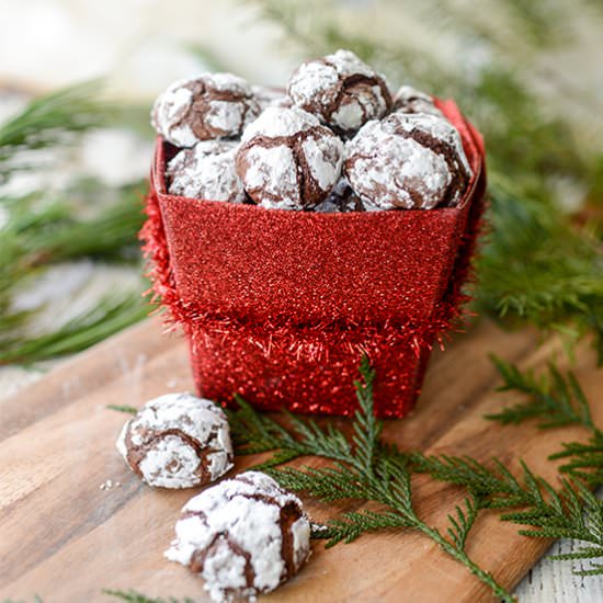 Gluten Free Chocolate Crinkles