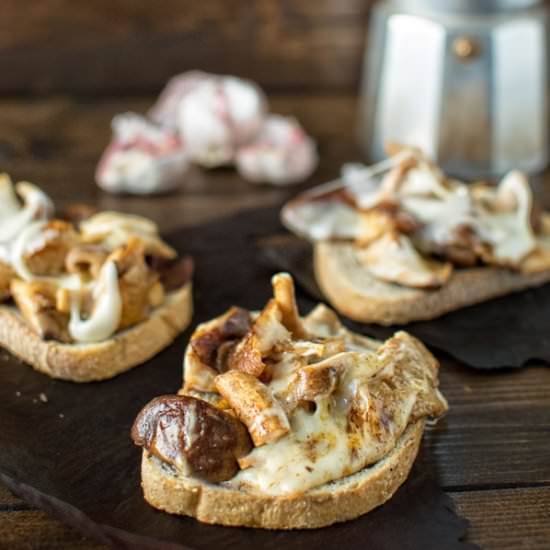 10 Minute Cheesy Mushroom Sandwich