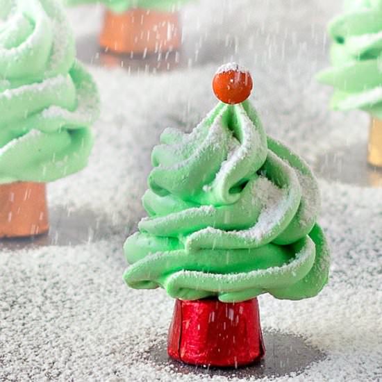 Christmas Tree Meringues