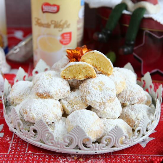 White Hot Choco Almond Snowballs