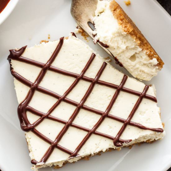Vanilla Bean Cheesecake Bars