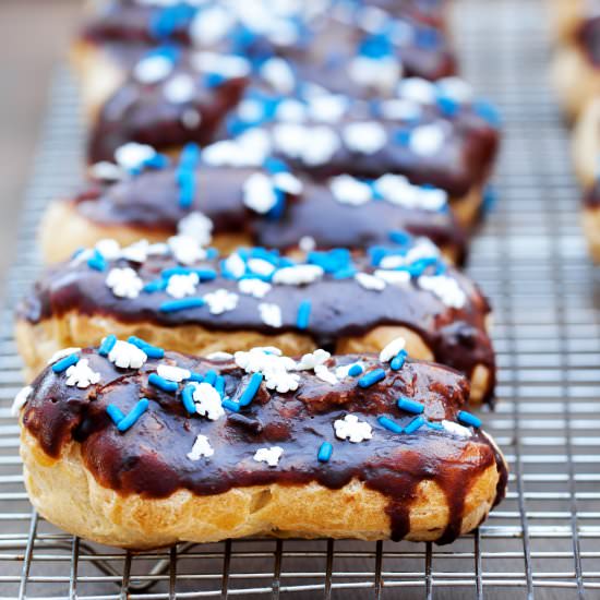 Snowy Eclairs