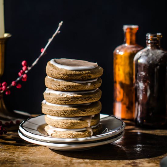 Gingerbread Cookies with Cinnamon Glaze