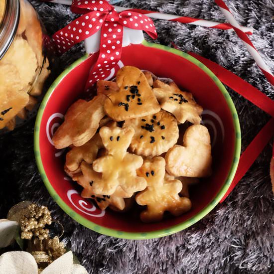 Savory Crispy Cheese Cookies