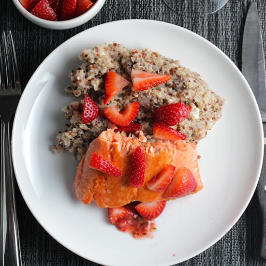 Quinoa with Salmon and Strawberries
