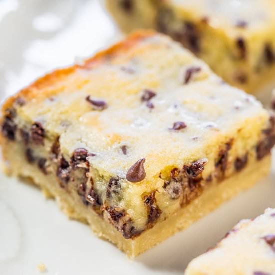 Gooey Butter Chocolate Chip Bars