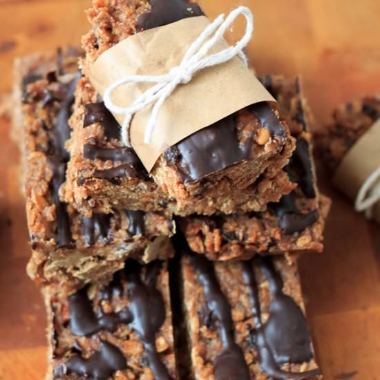 Pear chocolate granola bars