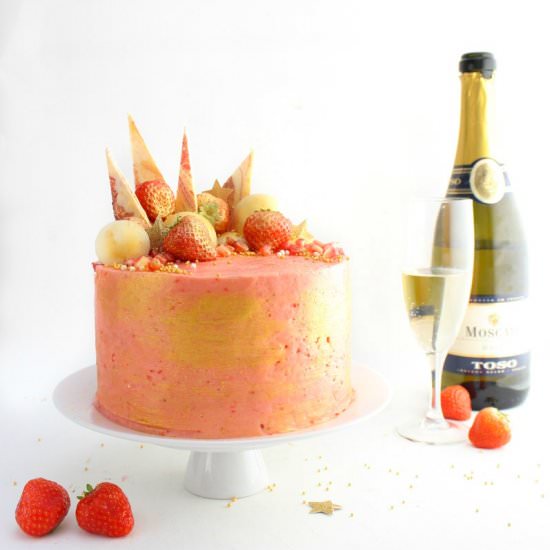 Strawberry champagne cake