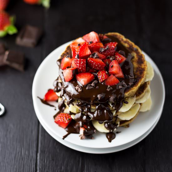 Vegan Cookie Banana Pancakes