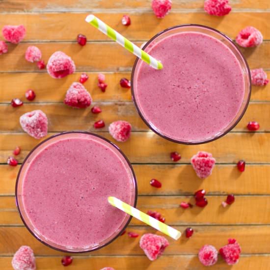 Raspberry & Pomegranate Smoothie
