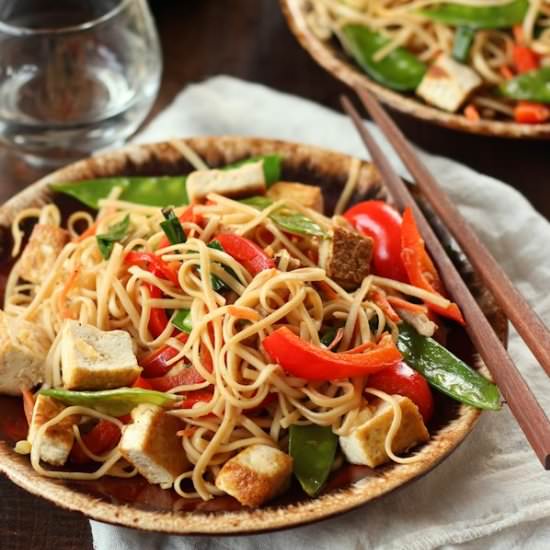 Veggie Lo Mein with Tofu