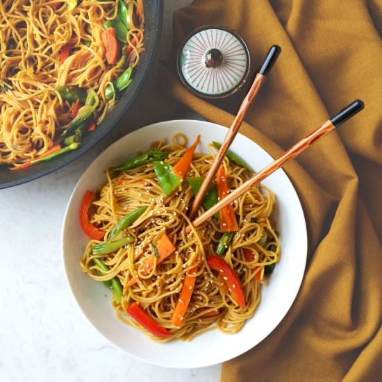 vegan stir fry noodles