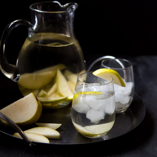 Vanilla Pear Infused Water