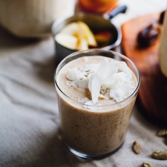 Raw Caramel Apple Smoothie