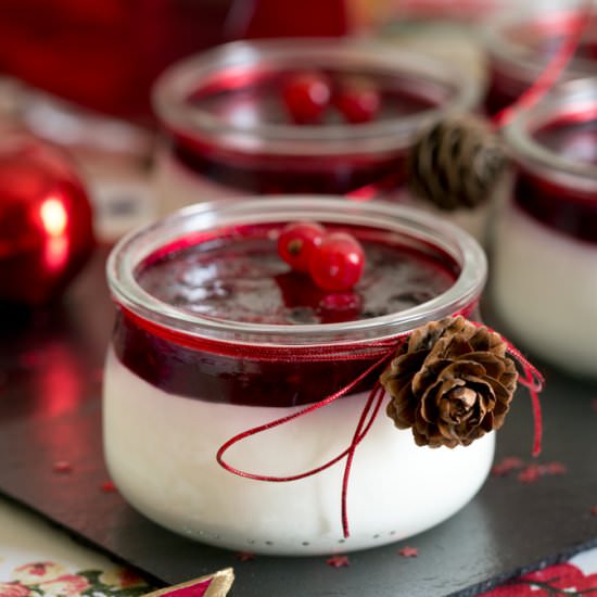 YOGURT MOUSSE WITH WILD FRUITS