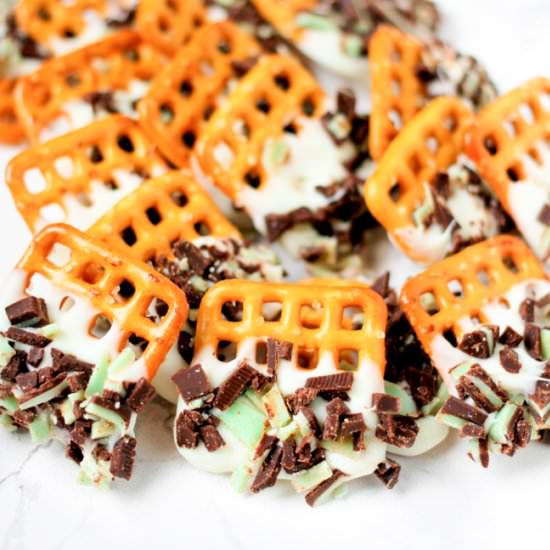 Mint Chocolate Dipped Pretzels