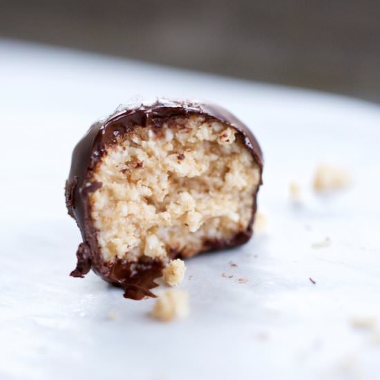 Vegan Healthy Moon Balls