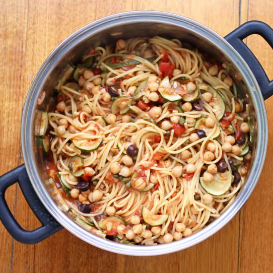 One Pot Pasta with Chickpeas