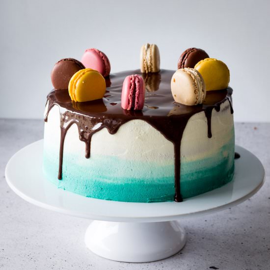 Vanilla Ombre Cake with Chocolate!