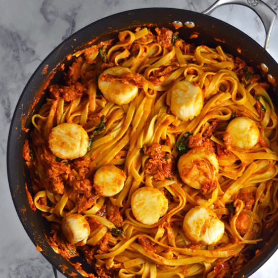 Sundried Tomato Pasta With Scallops