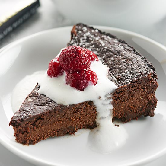 Vegan Flourless Chocolate Cake