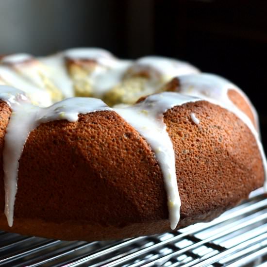 Lemon Poppy Seed Bundt Cake