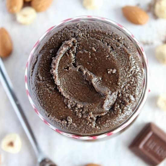 Chocolate-Hazelnut Almond Butter