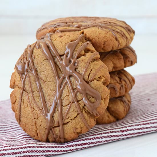 Chocolate Drizzle Peanut Butter Cookies