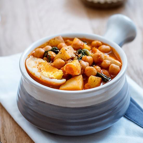 Chickpeas Potato and Spinach Soup