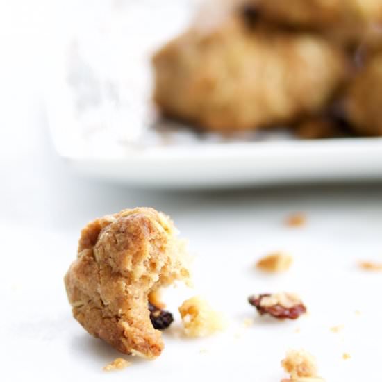 Healthy and Easy Oatmeal Cookies