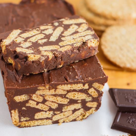 No Bake Chocolate Biscuit Cake