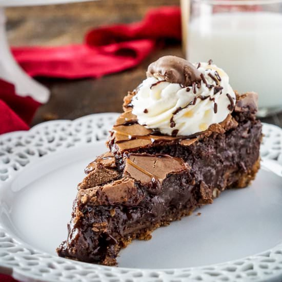 Gooey Turtles Brownie Pie
