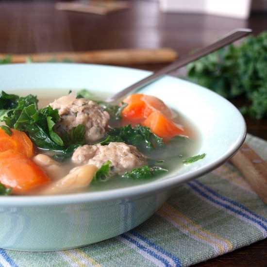 Kale&White Beans Soup with Meatball