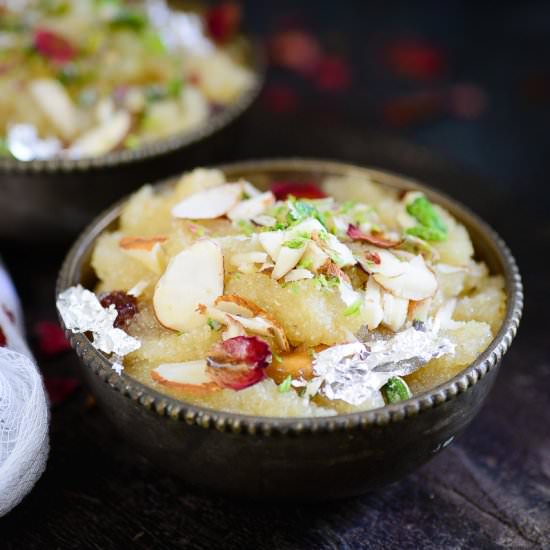 Sooji ka Halwa