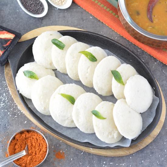 Instant Rice Idlis