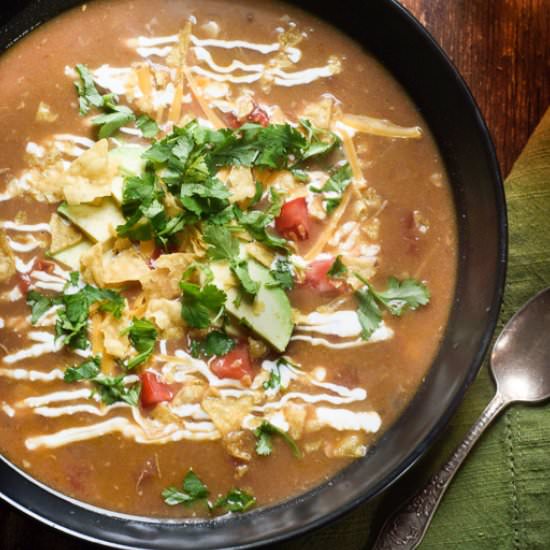 Slow Cooker Chicken Tortilla Soup